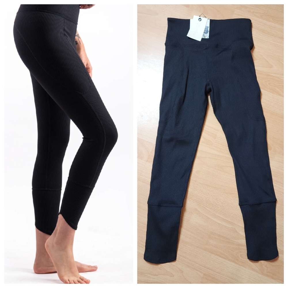 NWT Undercover Hippie Black Ribbed Fit Booty Lift Legging Size Medium (S/M)